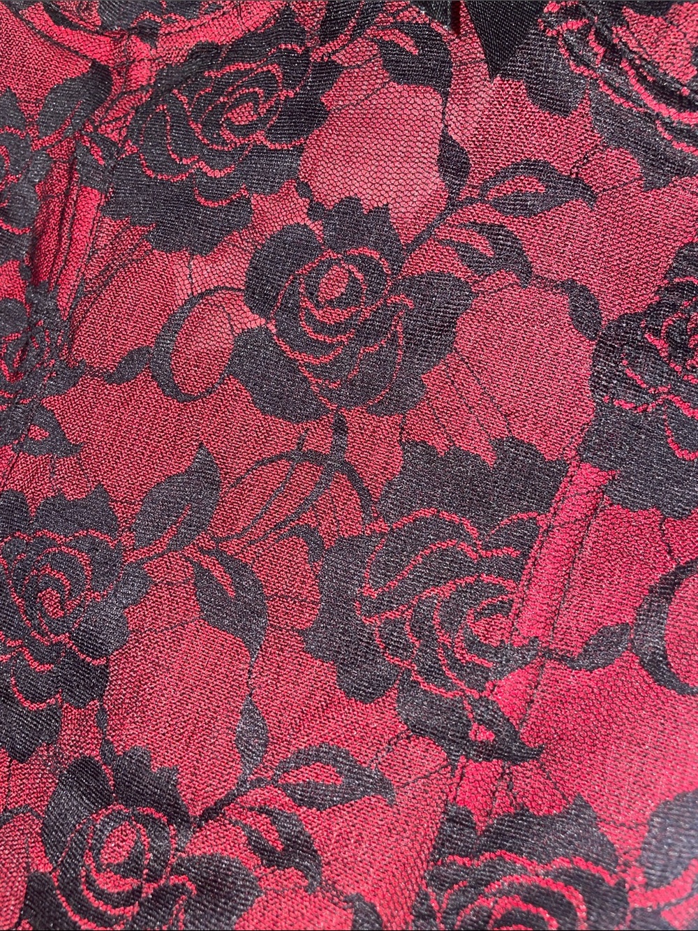 Rene Rofe Red & Black Floral Lace Chemise - Picture 4 of 5